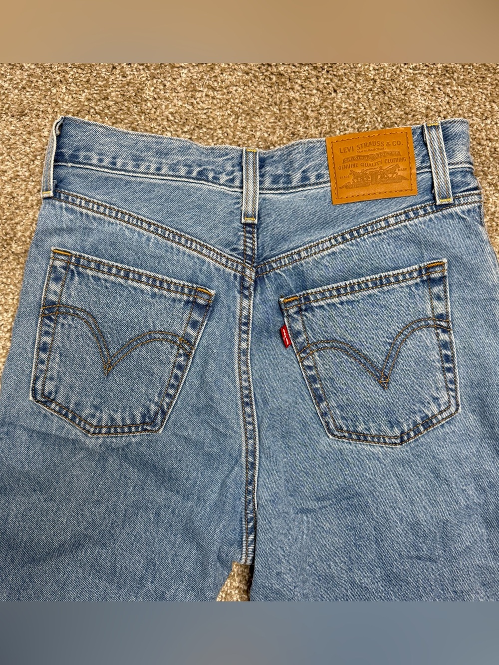 Levi's women’s Light Blue Denim Jeans - Classic Back Pocket Styling